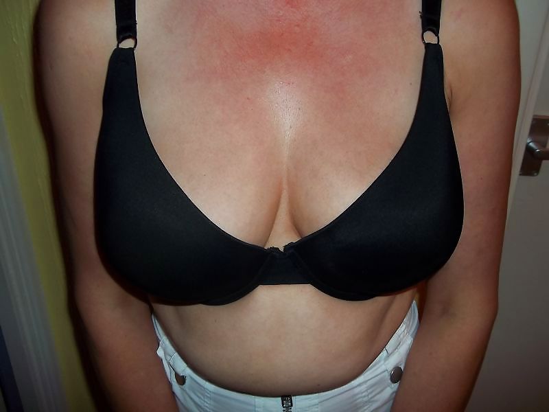 Frau Ihre Verkaufs-BH Auf Dem Netz #15197805