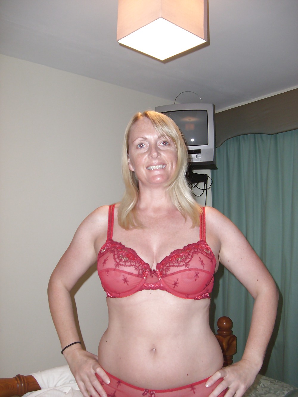 Mature Blond Wife Diane #19552182