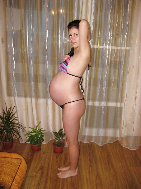 More pregnant amateur sluts #11373989