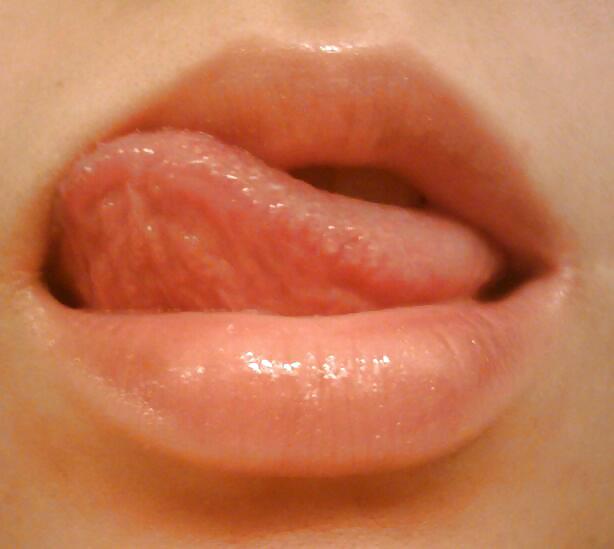 Le labbra lussuriose di Monica
 #19888532