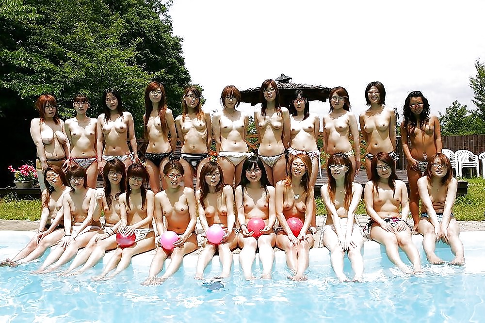 Naked Girl Groups 19 - Random Asian Group Pictures #17492361