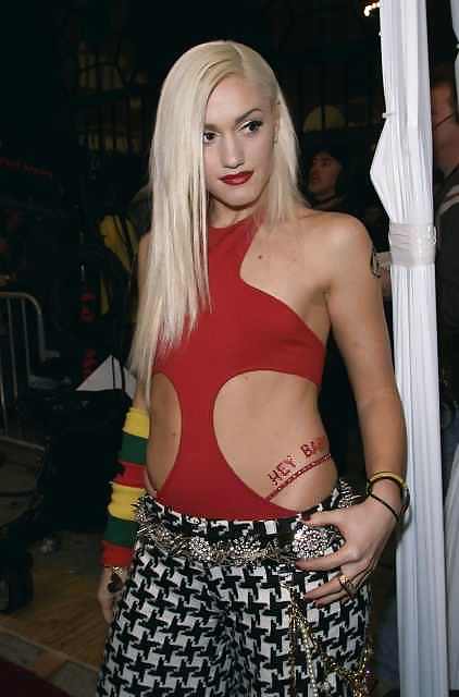 Gwen Stefani #16220338