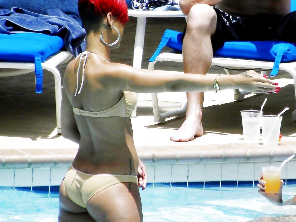 Rihanna Von Twistedworlds #1548259