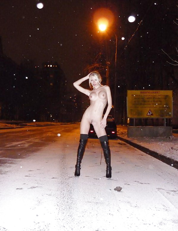 Snow Girls: 2. From Erotic7 #6268899
