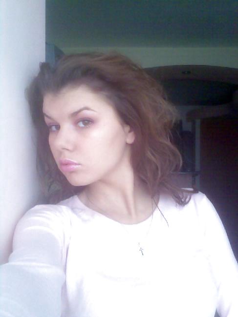 Younger bitch #9392397