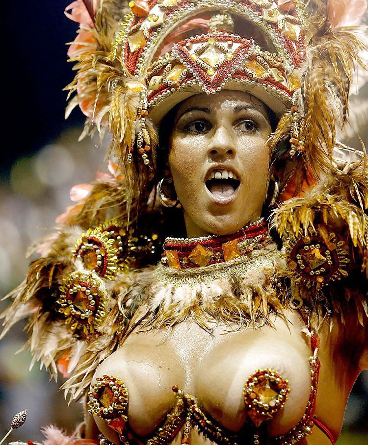 Carnevale brasiliano
 #14724645