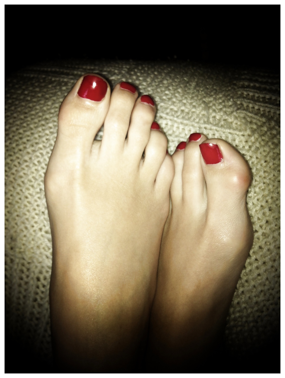 I bellissimi piedi e le lunghe dita dei piedi di Jackie.
 #14852699