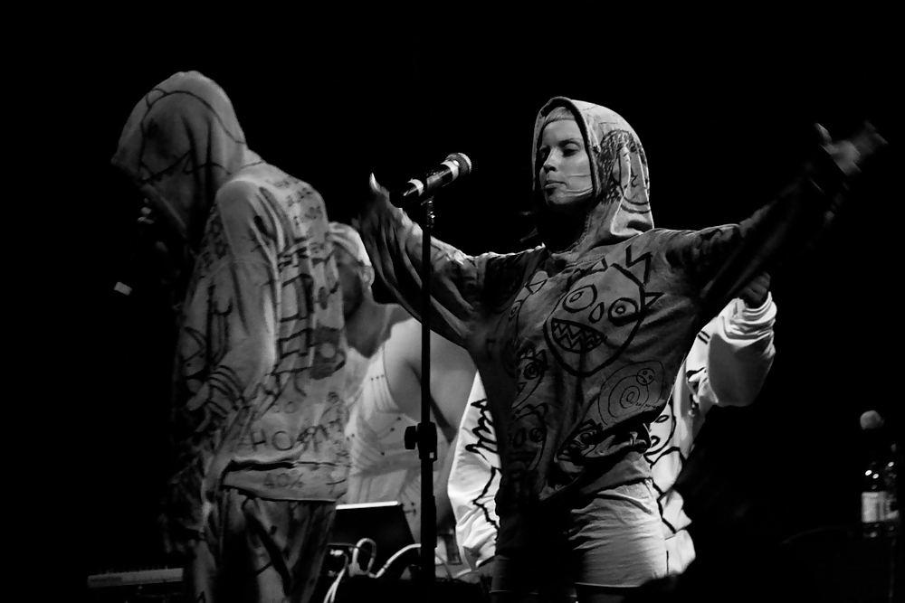 Yo-landi vi$$er
 #7171643