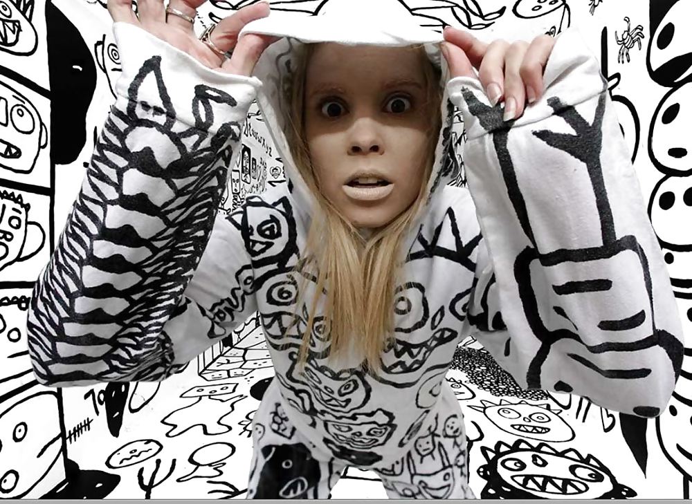 Yo-landi vi$$er
 #7171652