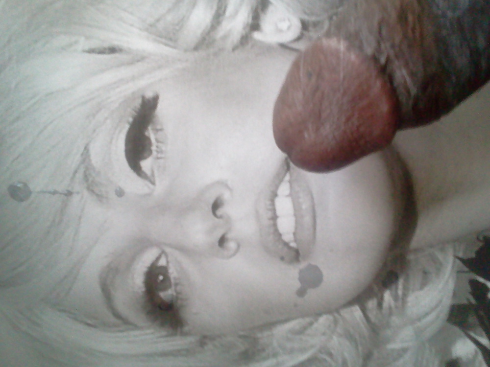 Lady Gaga: Pokeher Face #14341028