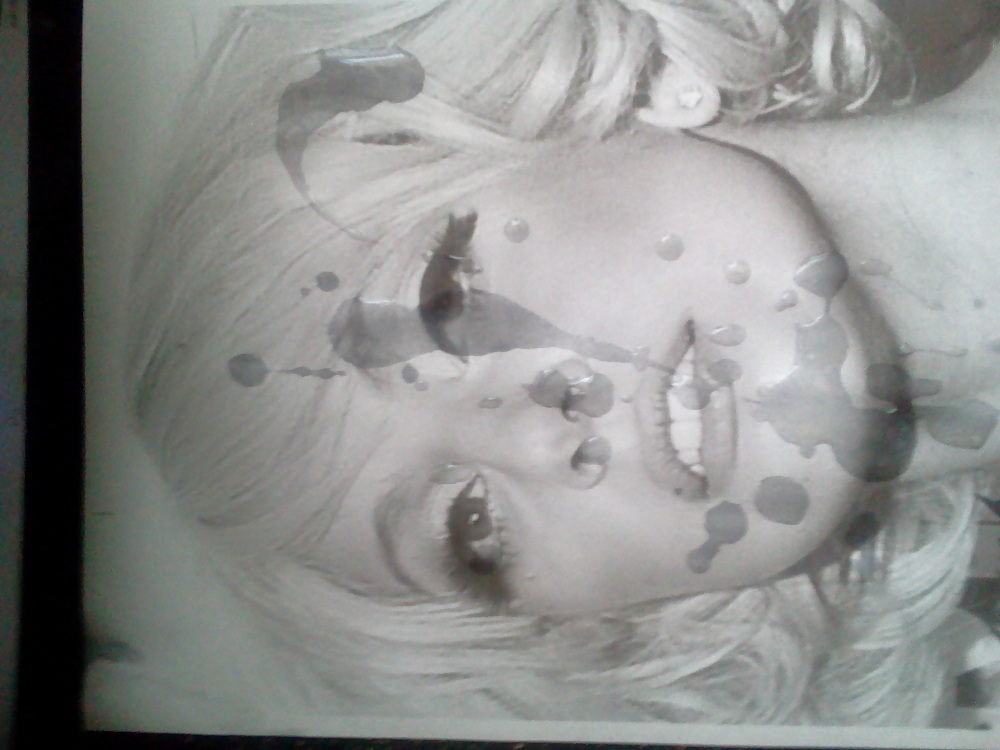 Lady Gaga: Pokeher Gesicht #14341043