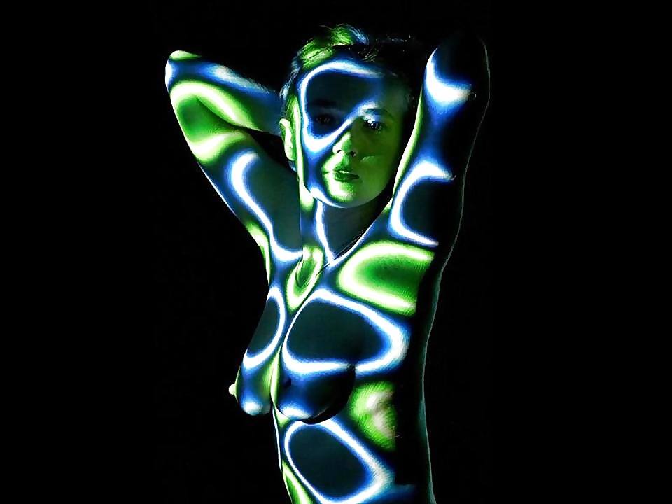 Body painting & luce
 #2694775