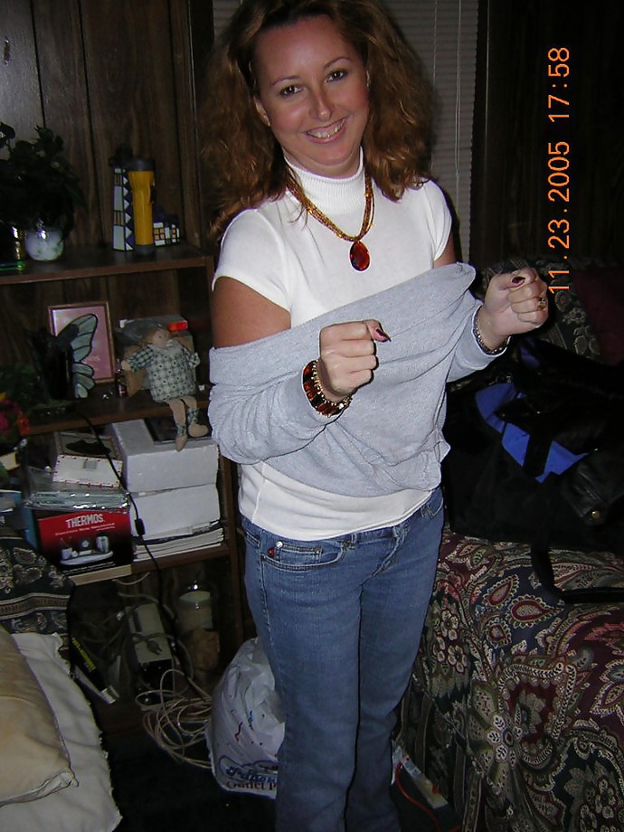 ミルフの露出 
 #20869431