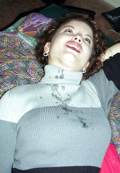 Verpasste Er Ihr Gesicht, Aber Ihr Hemd Bekam Rahmspinat #20032256