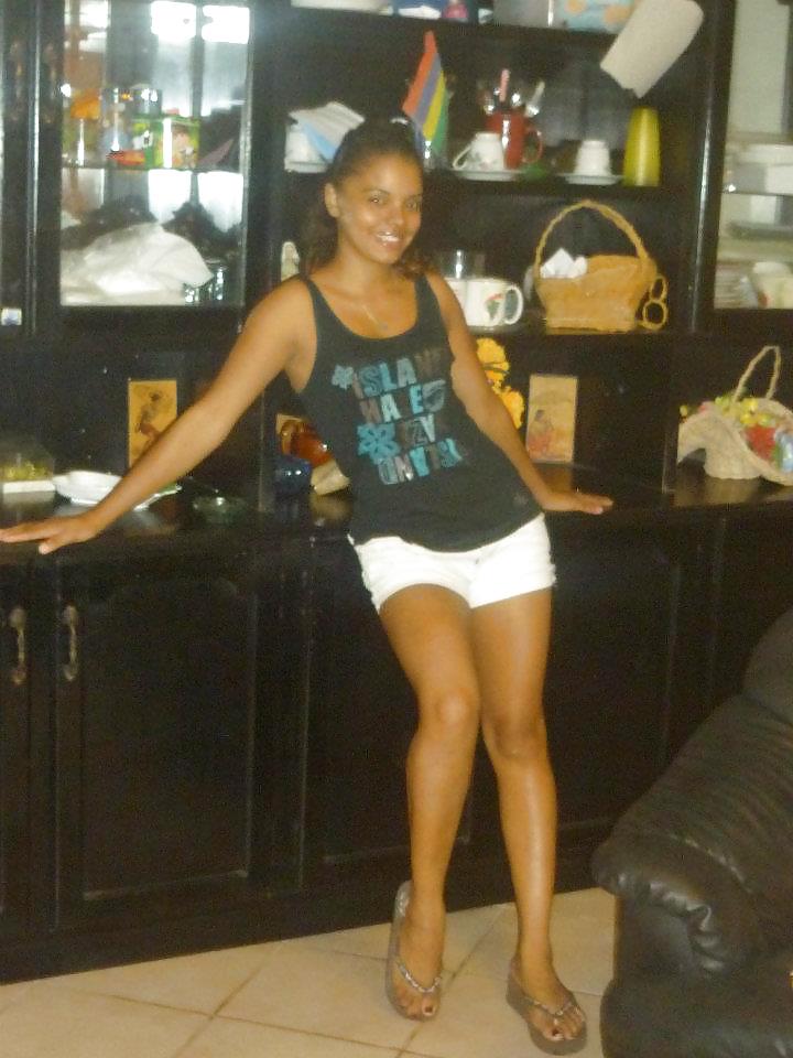 La meuf que j'ai nike  #9779078