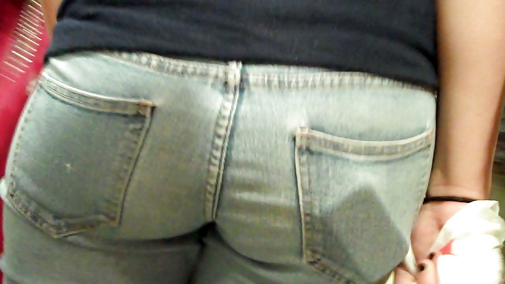 Mall ass & butts spending cash on jeans #3550723