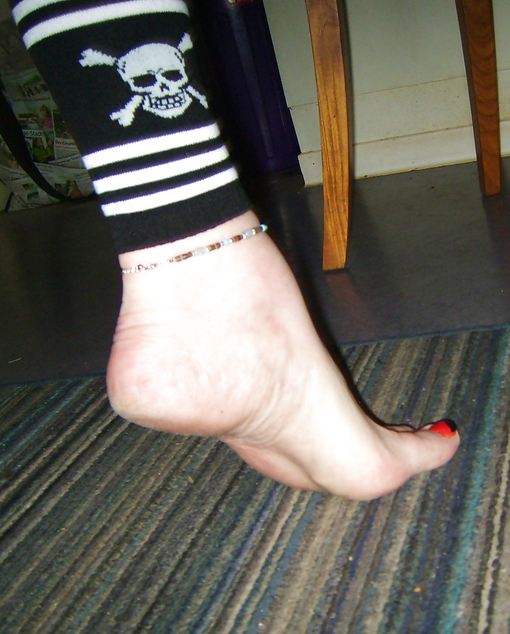 Mis pies 2
 #21559778