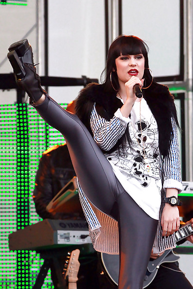 Jessie j
 #14013470