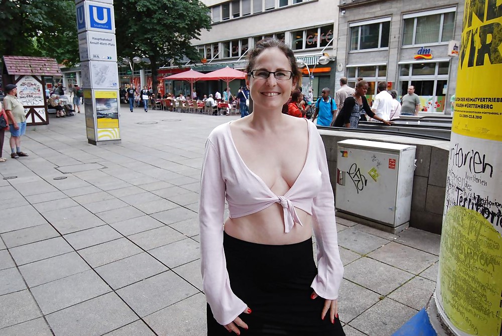 Mujeres pechugonas 100 (esposa caliente de stuttgart especial)
 #5441884