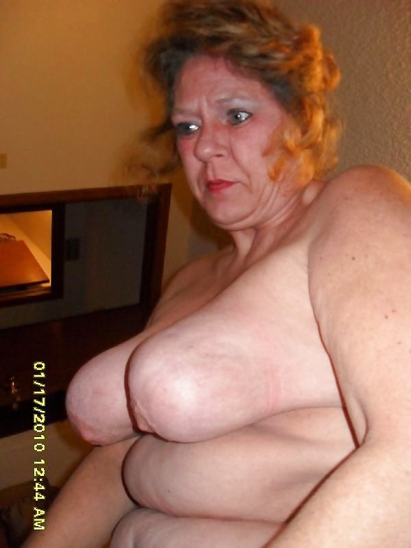 Amas de casa mostrando para nosotros
 #6785546