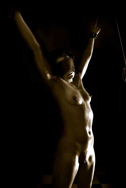 A LITTLE RESTRAINED - TRASH #16067176