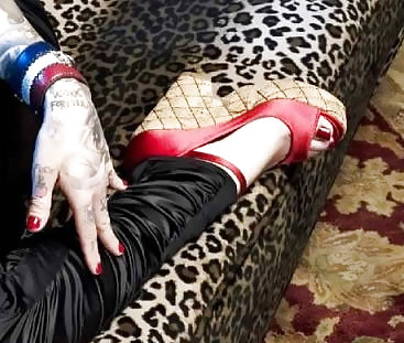 Kat von d legs & feet #7538379