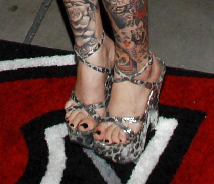 Kat von d legs & feet #7538418