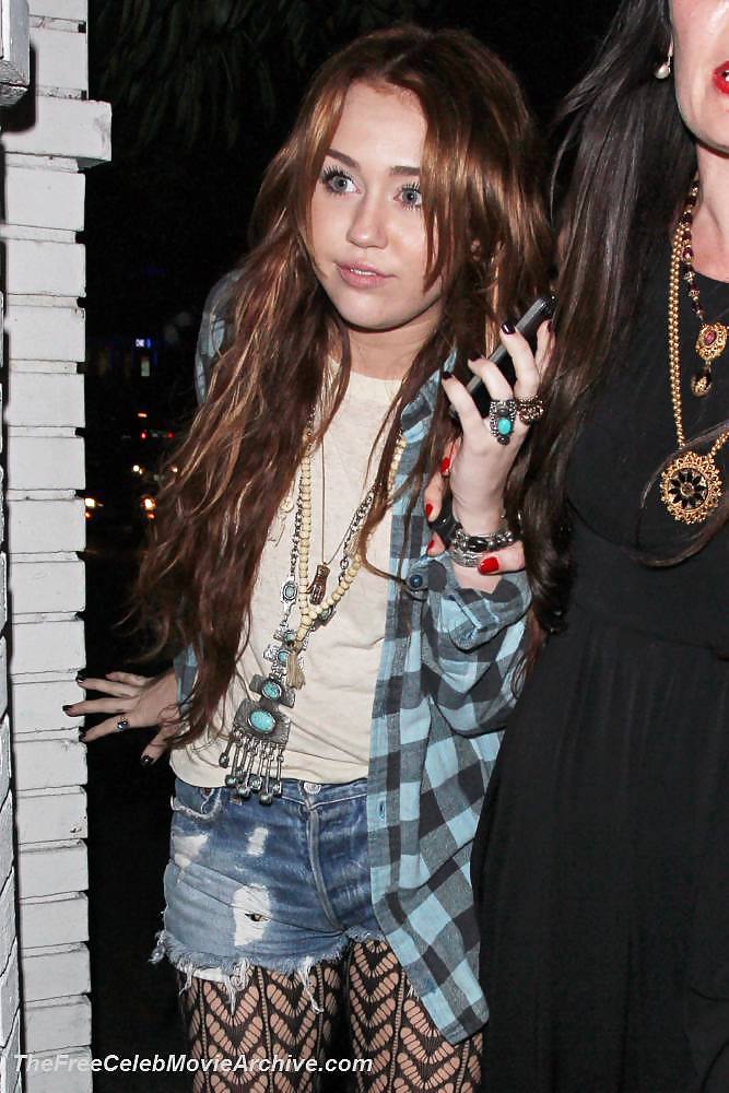 Miley Cyrus 2 By twistedworlds #4684714