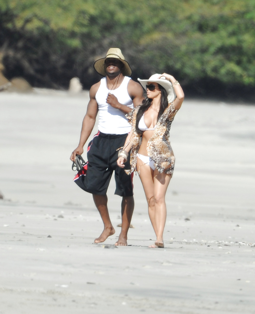 Kim Kardashian Bikini Candids in Costa Rica #3500789
