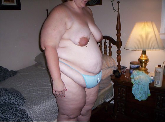 Amateur bbw posing #11695456