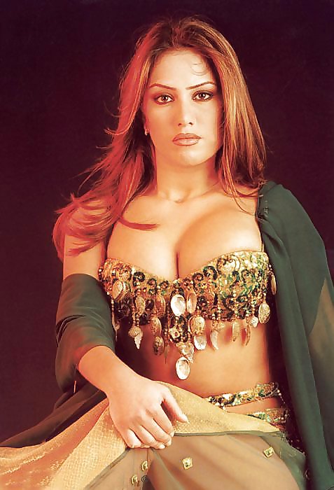 Appropriate Loking arab  Girsl  #9577527