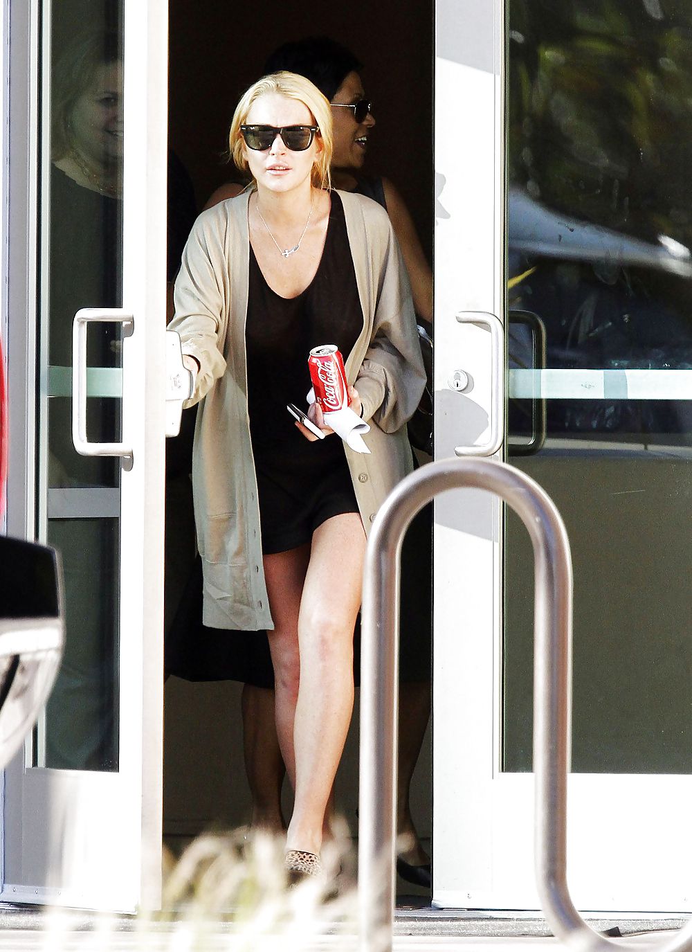 Lindsay Lohan Voir à Travers Au Centre Des Femmes Du Centre-ville Dans La #4735335