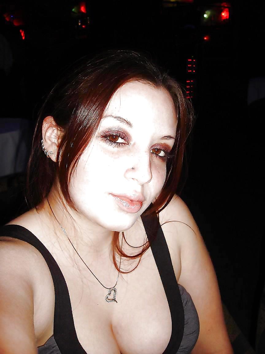 Tetas grandes
 #17683278