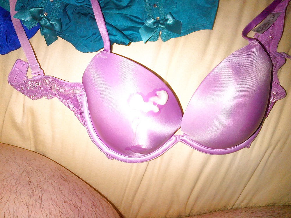 Yo vistiéndome
 #18664530