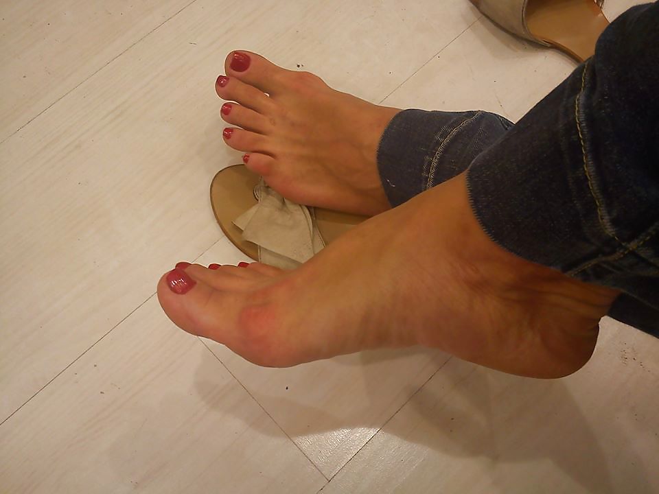 My friend Leda Feet  from BH #20064764