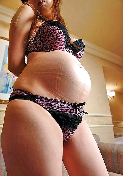 The Beauty of Amateur Pregnant Asians #12226942