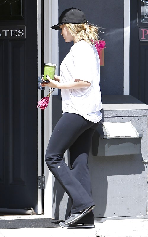 Hilary duff se dirige a un gimnasio en los angeles
 #5191196