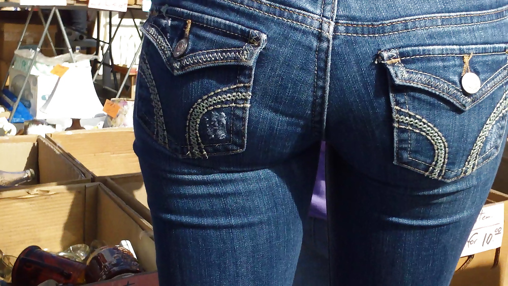 Beautiful teen ass & butt in tight blue jeans
