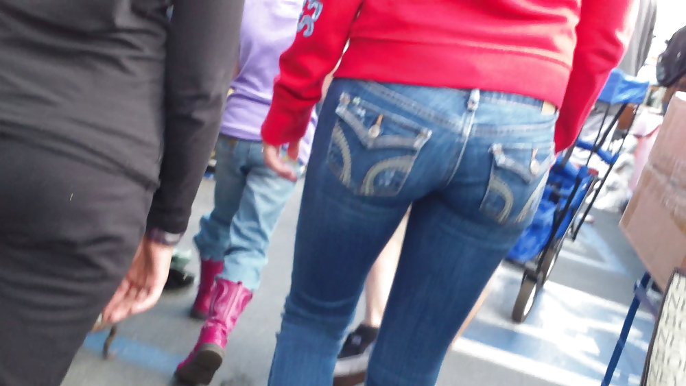 Beautiful teen ass & butt in tight blue jeans #11356111