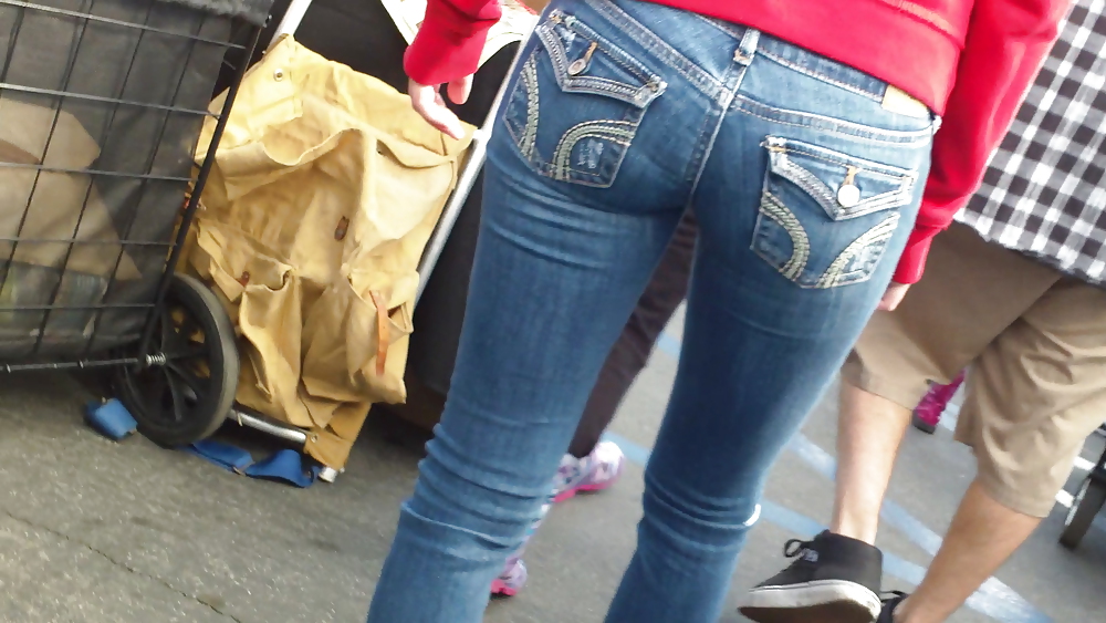 Beautiful teen ass & butt in tight blue jeans #11356129