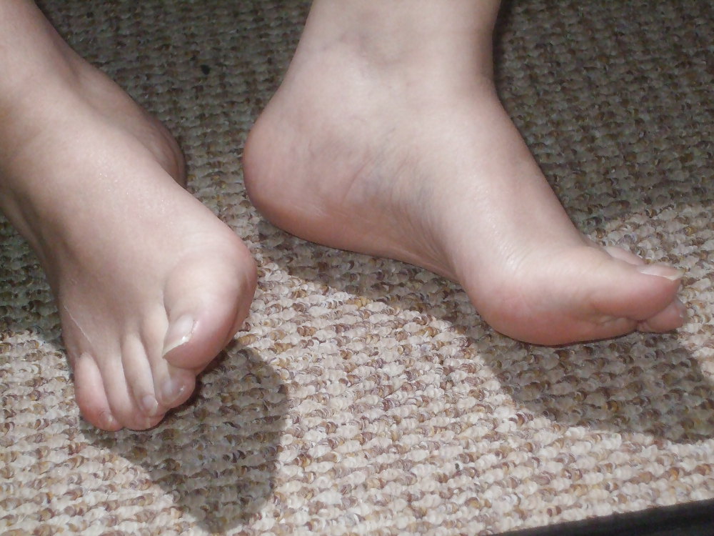 Nuove foto di mutandine e piedi da mysticemmy
 #3619835