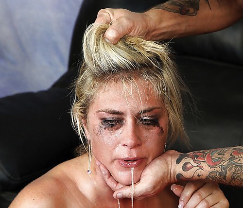 Avergonzar a la dama: un estudio en la falta de respeto.
 #10617885