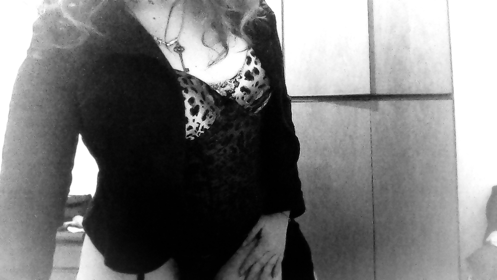 ¡Hola(gh) !
 #22210014