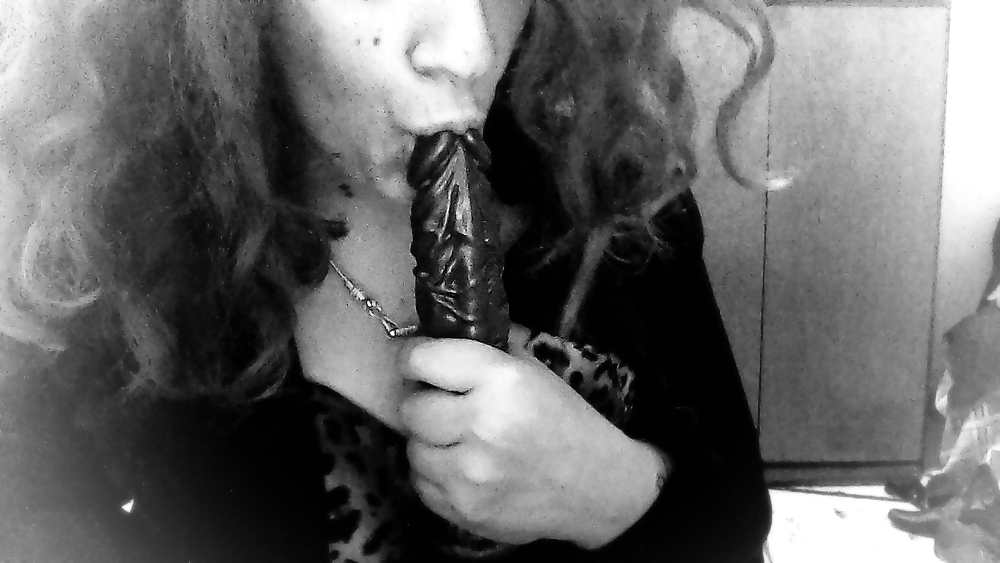 ¡Hola(gh) !
 #22210020