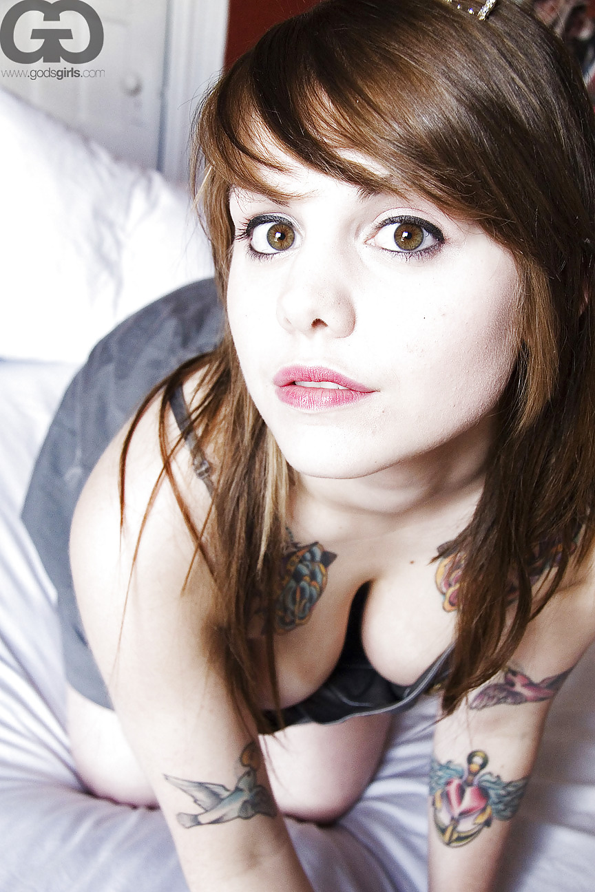 Beatrice martin aka coeur de pirate canadian pop singer
 #494448