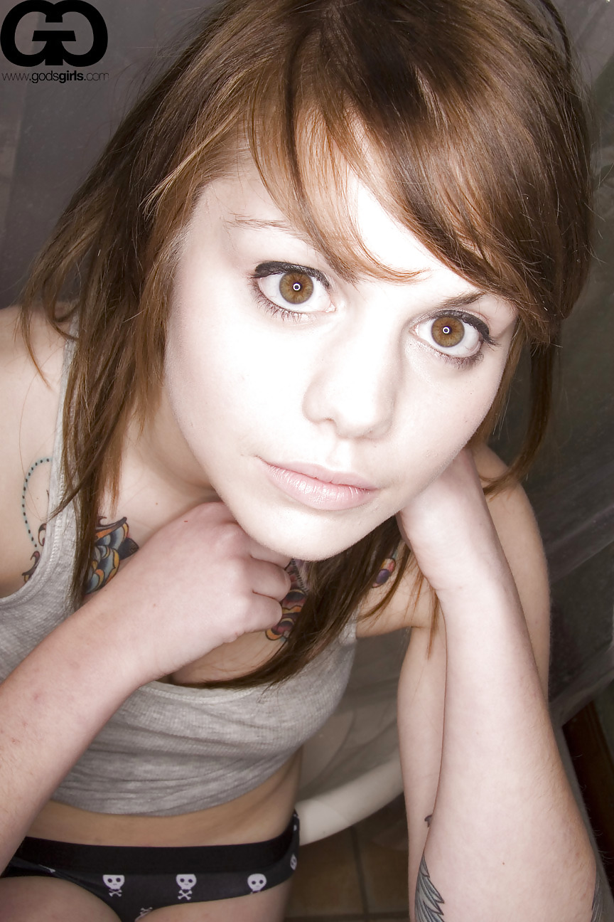 Beatrice martin aka coeur de pirate canadian pop singer
 #494510