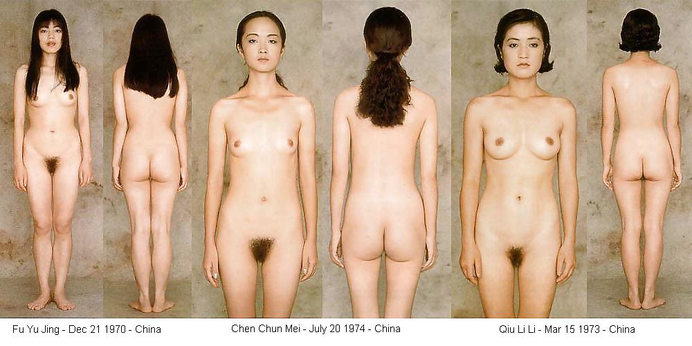 Mujeres con ropa y sin ropa de todo tipo.
 #19644709