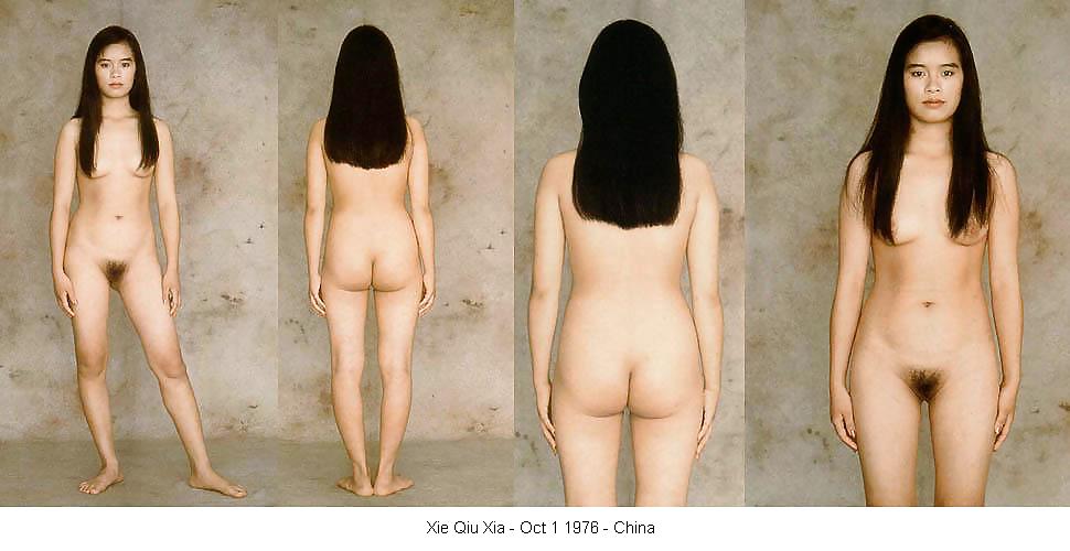 Bekleidet-unclothed Frauen Aller Art. #19644747
