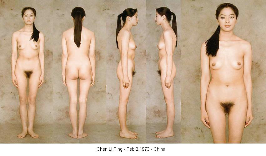 Bekleidet-unclothed Frauen Aller Art. #19644791