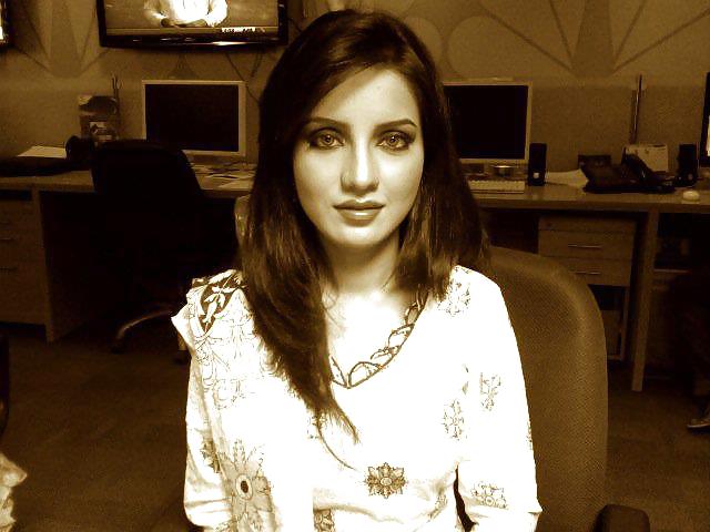 Kiran Sexy Nachrichten Babe #22406962